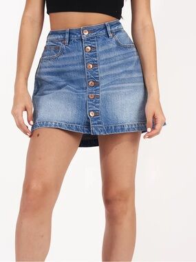 American Eagle - AE Button-Front Denim Mini Skirt | Size 4
